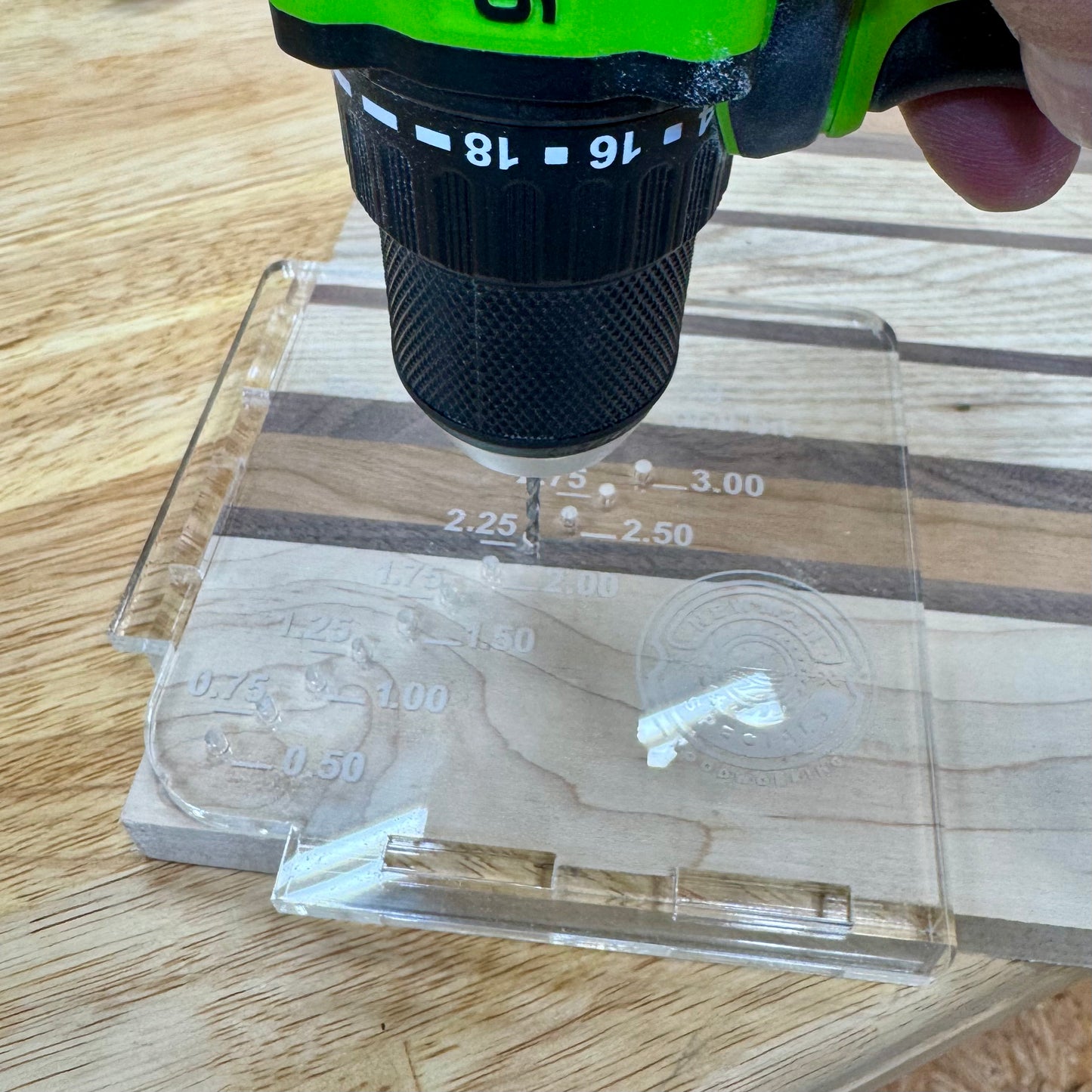 Cutting Board Foot Hole jig